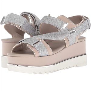 Guess Laureta Platform Sandal SZ 7.5 CUT LG!